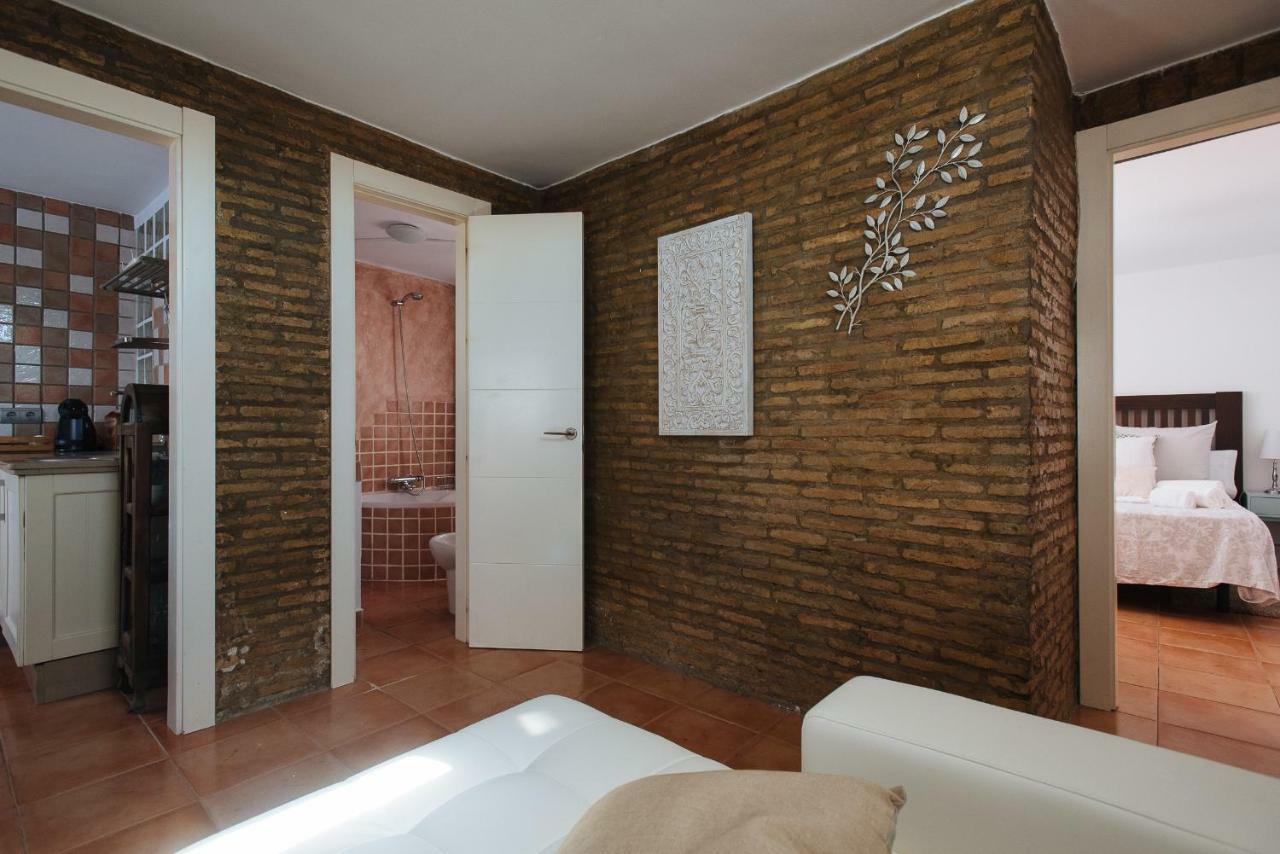 Apartament Cozy Attic With Terrace- 1Bd 1Bth- San Vicente Sewilla Zewnętrze zdjęcie