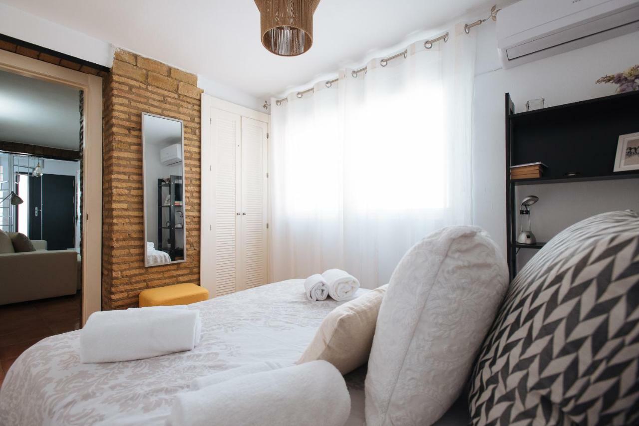 Apartament Cozy Attic With Terrace- 1Bd 1Bth- San Vicente Sewilla Zewnętrze zdjęcie