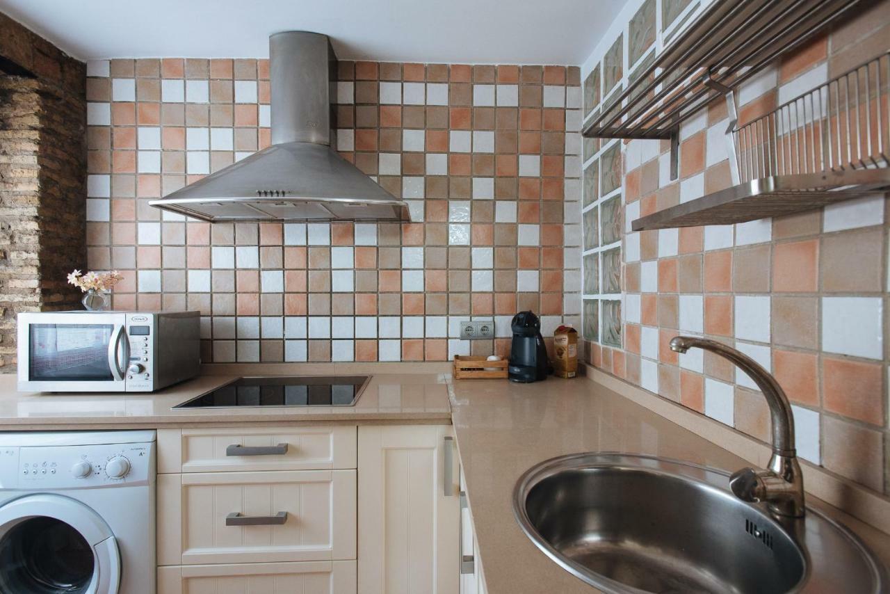 Apartament Cozy Attic With Terrace- 1Bd 1Bth- San Vicente Sewilla Zewnętrze zdjęcie