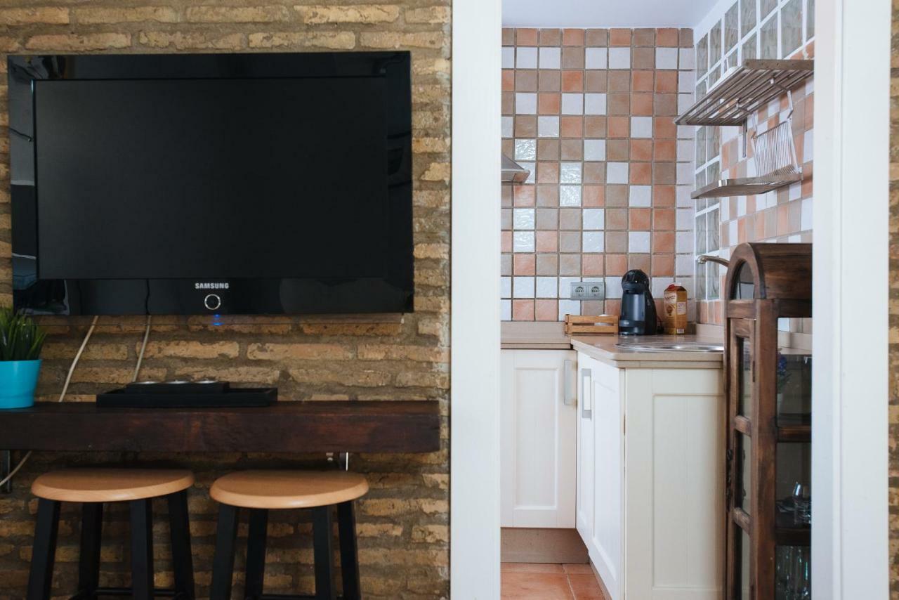 Apartament Cozy Attic With Terrace- 1Bd 1Bth- San Vicente Sewilla Zewnętrze zdjęcie
