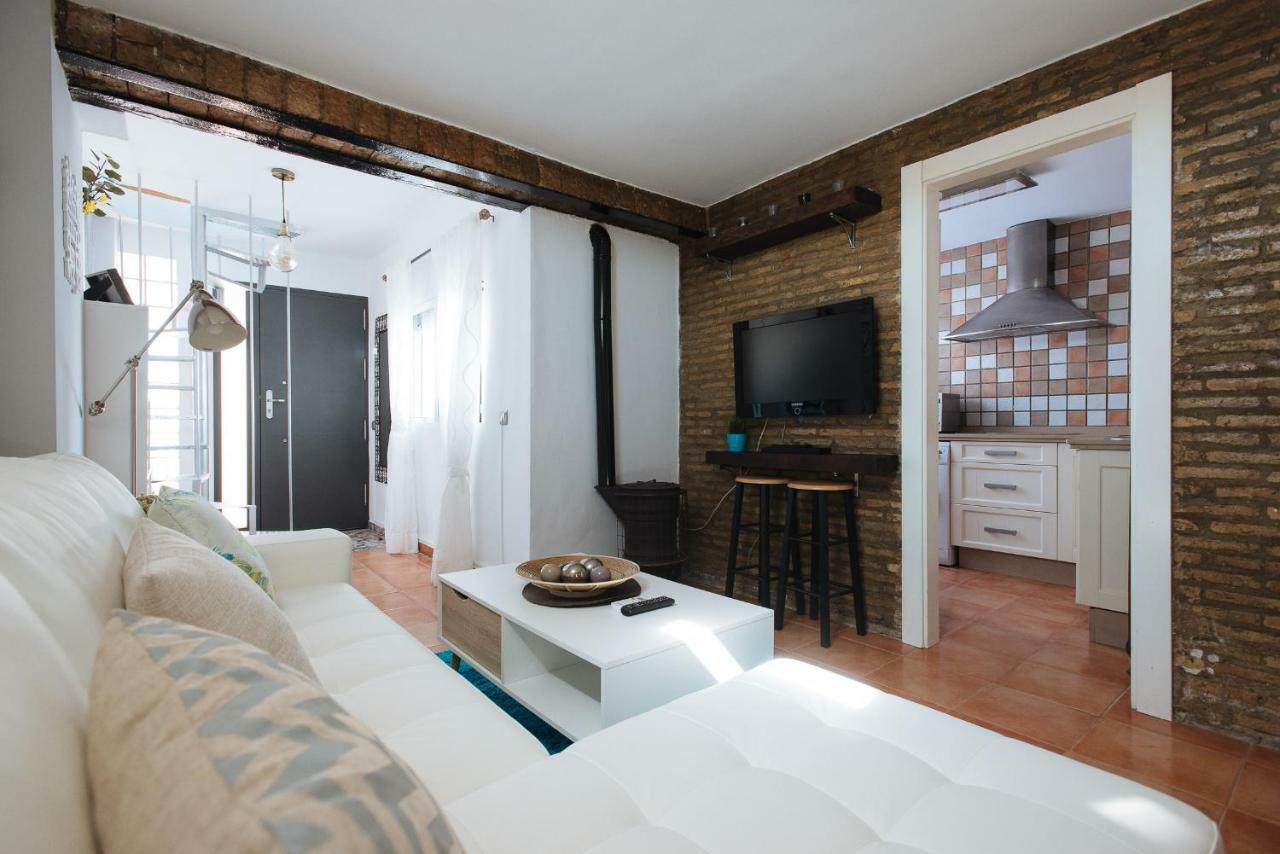 Apartament Cozy Attic With Terrace- 1Bd 1Bth- San Vicente Sewilla Zewnętrze zdjęcie