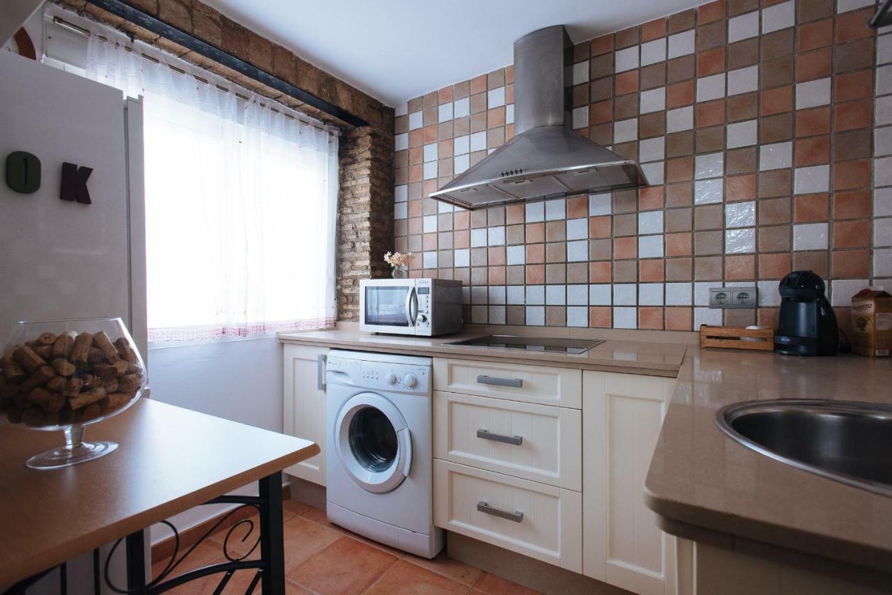 Apartament Cozy Attic With Terrace- 1Bd 1Bth- San Vicente Sewilla Zewnętrze zdjęcie