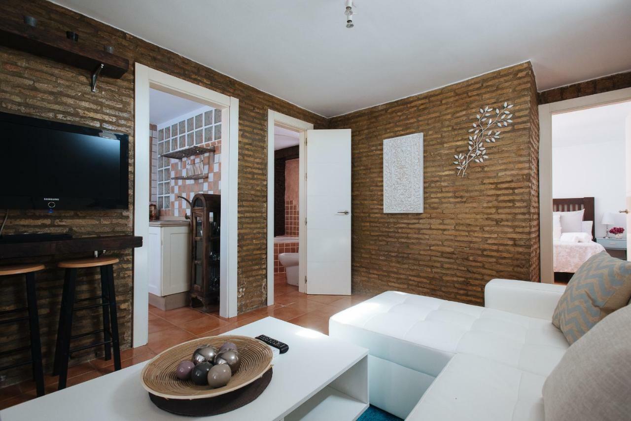 Apartament Cozy Attic With Terrace- 1Bd 1Bth- San Vicente Sewilla Zewnętrze zdjęcie